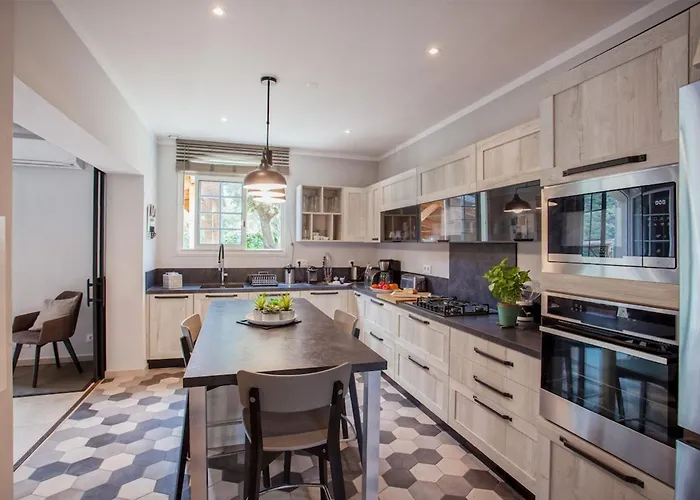 La Doughe * Santa-Maria-di-Lota